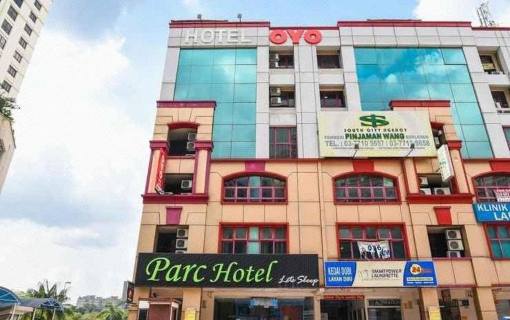 Parc Hotel Pelangi Damansara Петалинг-Джая Экстерьер фото