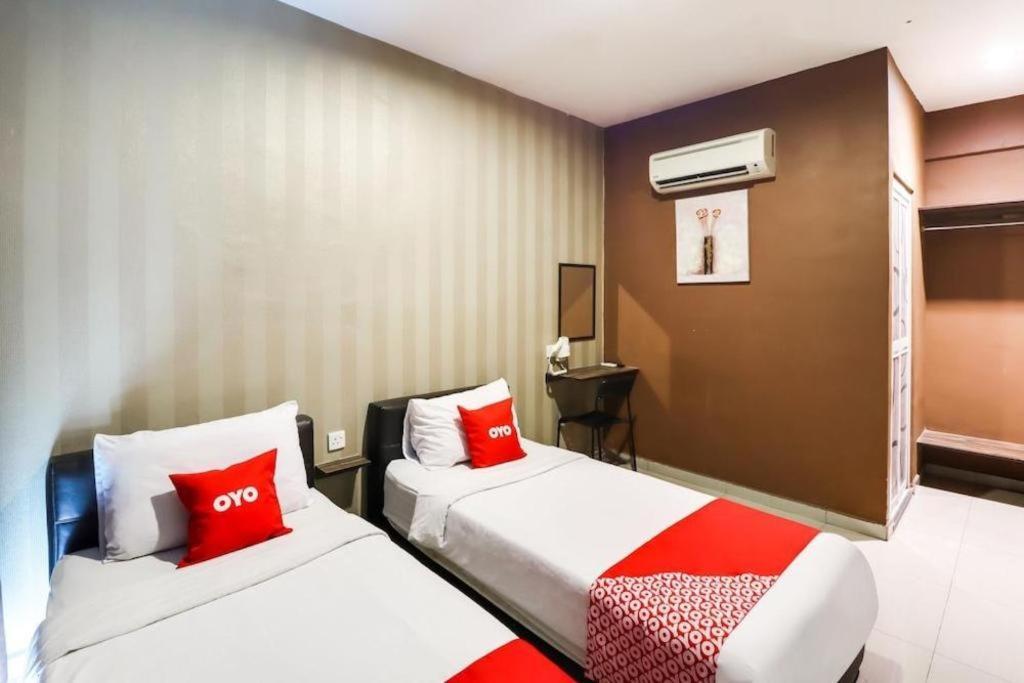 Parc Hotel Pelangi Damansara Петалинг-Джая Экстерьер фото