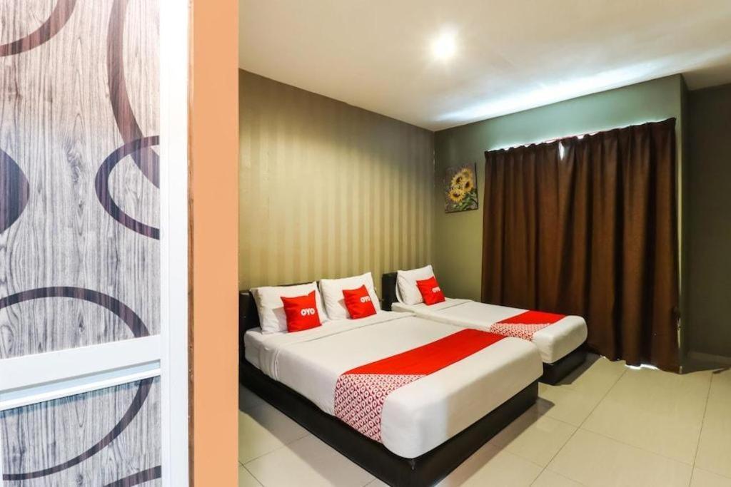 Parc Hotel Pelangi Damansara Петалинг-Джая Экстерьер фото