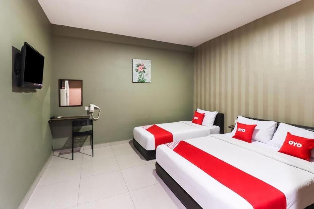 Parc Hotel Pelangi Damansara Петалинг-Джая Экстерьер фото